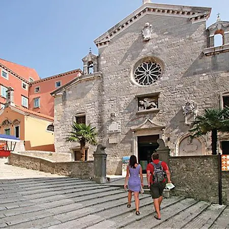 Lovely In Labin With Outdoor Swimming Pool * Labin (Istria)